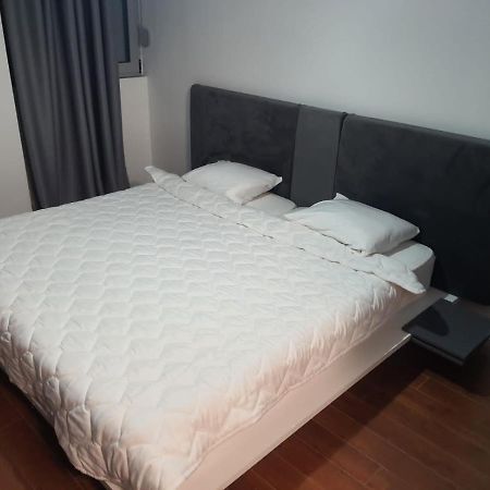 Modern Apartment Korca 3 エクステリア 写真