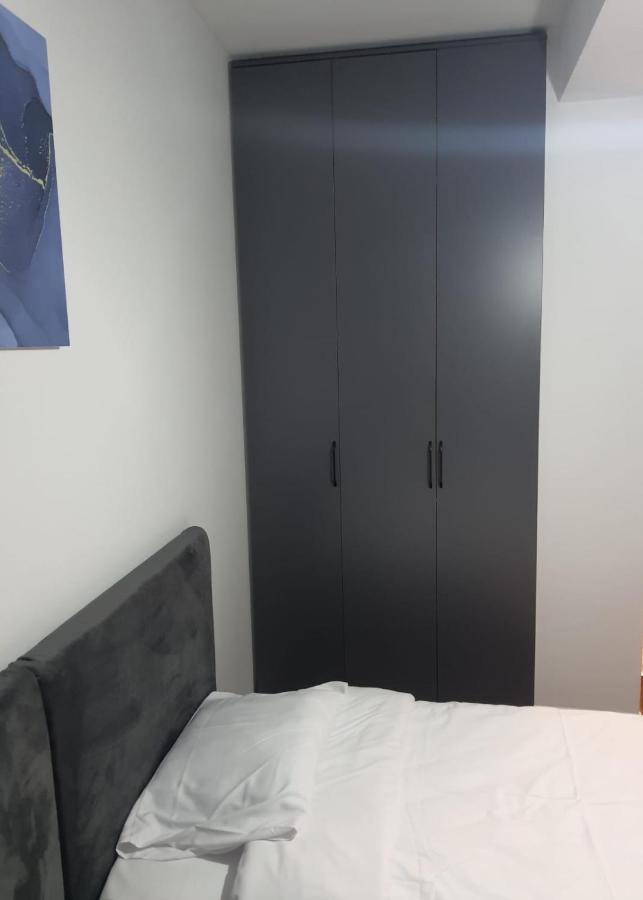 Modern Apartment Korca 3 エクステリア 写真